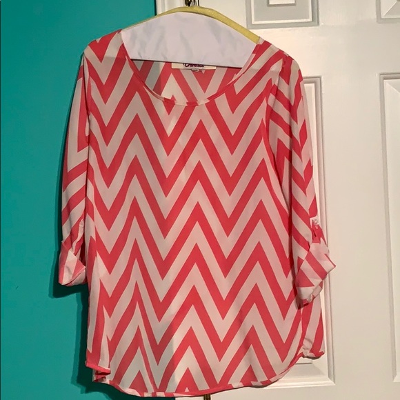 Emmelee 3/4 Length Pink Chevron Blouse - Picture 1 of 4